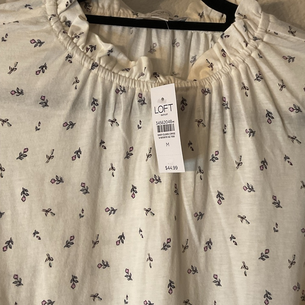 LOFT Outlet Cream and Purple Floral Blouse - Picture 3 of 4